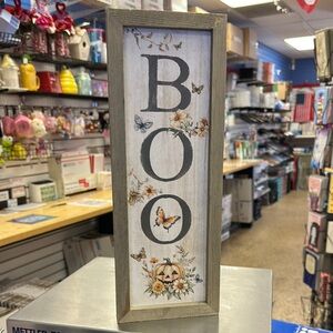 Decorative 'Boo' Sign with Butterflies and Pumpkins